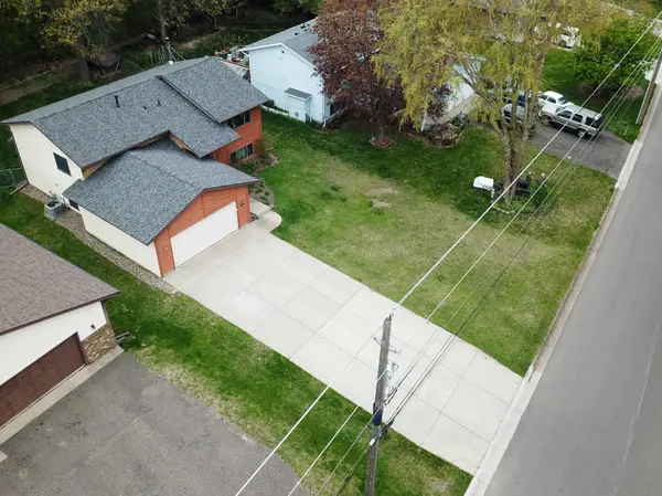 2273 6th ST N, North Saint Paul, MN 55109