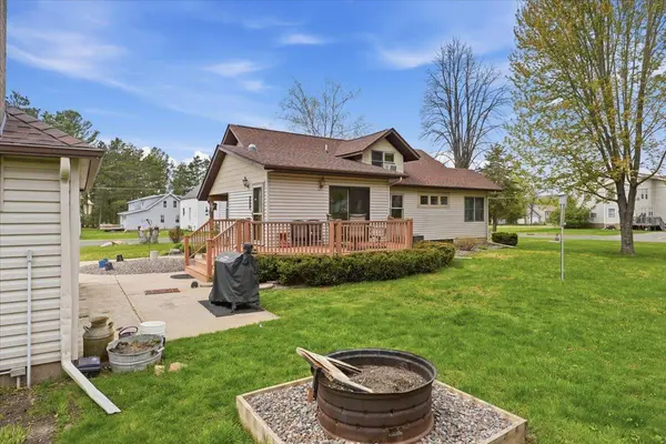 320 W State ST, Dresser, WI 54009