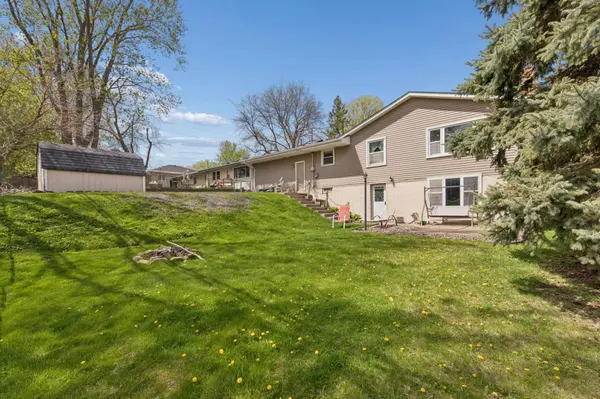 7925 29th AVE N, New Hope, MN 55427