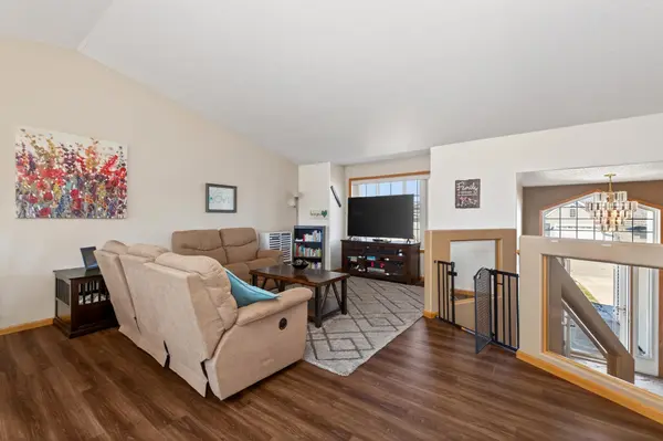 3520 Eagle Run DR, West Fargo, ND 58078