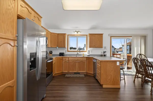 3520 Eagle Run DR, West Fargo, ND 58078