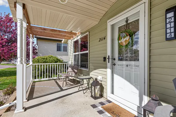 2114 York ST, Saint Peter, MN 56082