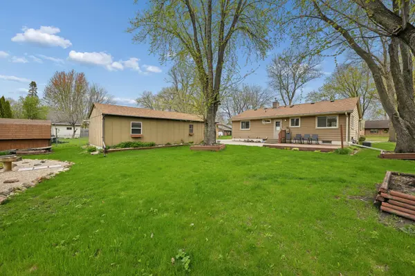 106 Garden RD NE, Hutchinson, MN 55350