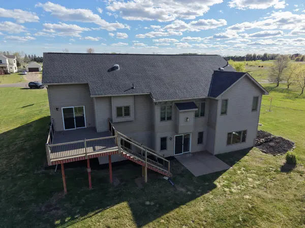 487 290th LN NW, Isanti, MN 55040