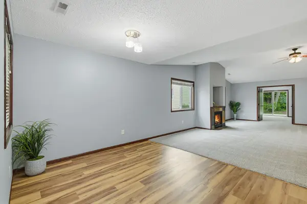 175 Morning DR, Mayer, MN 55360