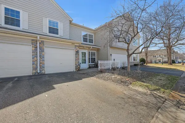 1888 Wildflower CT, Shoreview, MN 55126