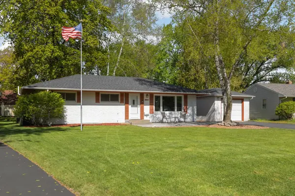3811 Saint Regis DR, White Bear Lake, MN 55110