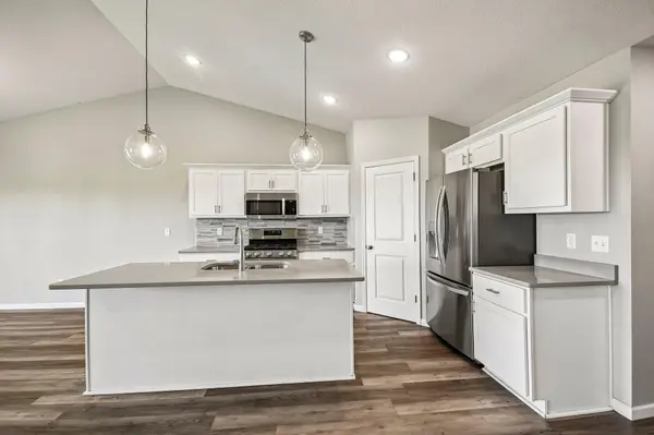 308 Walnut LN, Somerset, WI 54025