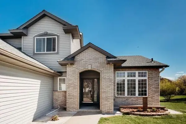 10014 Pin Oak CT N, Brooklyn Park, MN 55443