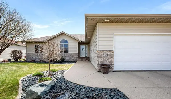4432 3rd ST S, Moorhead, MN 56560