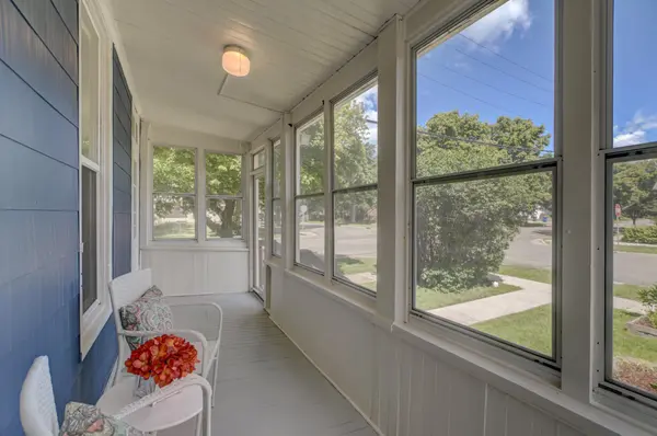 858 Watson AVE, Saint Paul, MN 55102