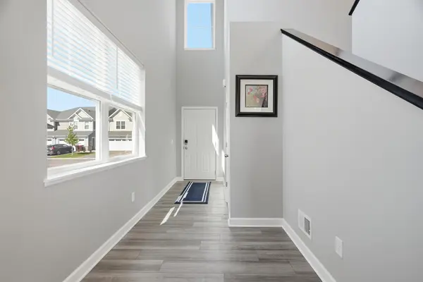 10680 Wiles WAY, Woodbury, MN 55129