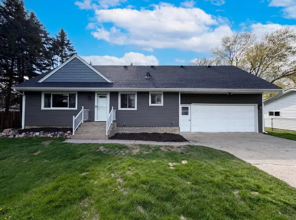 4835 Sandra LN, White Bear Lake, MN 55110