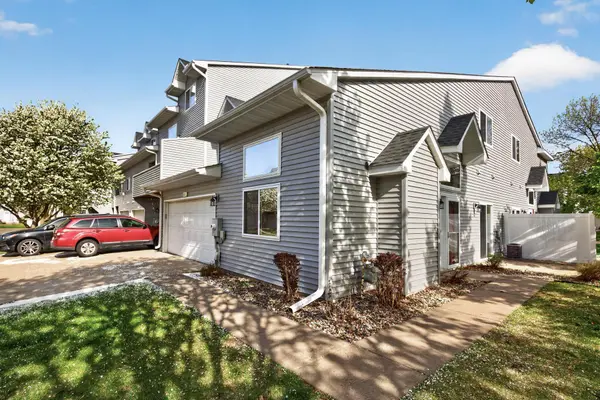 660 Kingfisher LN #L, Woodbury, MN 55125