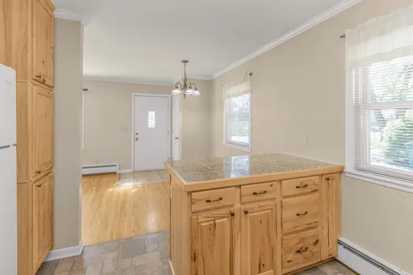 105 Warner AVE S, Willernie, MN 55090