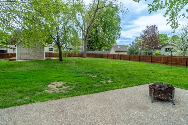 1004 W Marion ST, Lake City, MN 55041