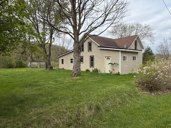 359 Hill ST E, Hammond, MN 55991