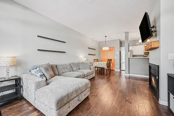 17900 Cobblestone WAY, Eden Prairie, MN 55347