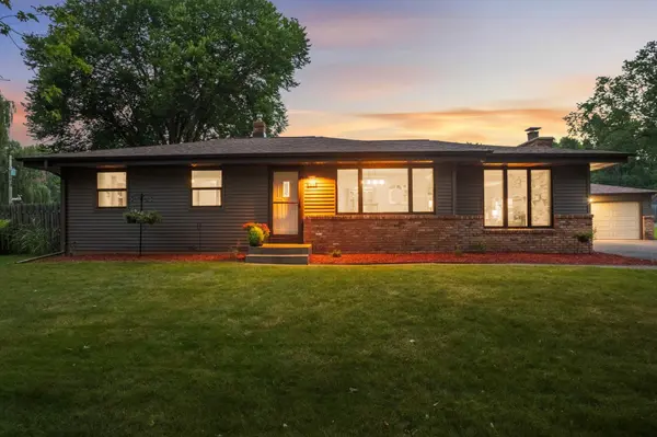 2317 Emerald DR, White Bear Lake, MN 55110