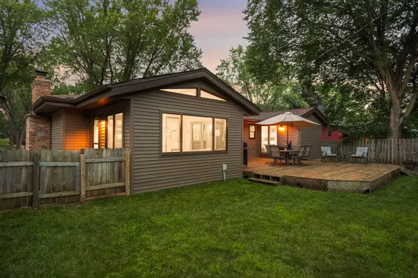 2317 Emerald DR, White Bear Lake, MN 55110