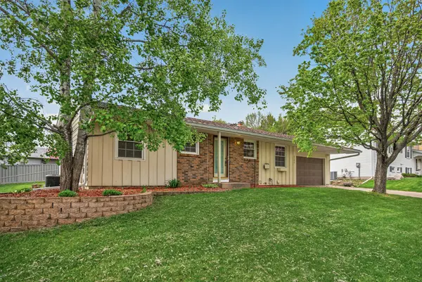 8380 Isle AVE S, Cottage Grove, MN 55016