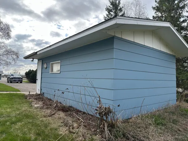 436 Oak Hills DR, Detroit Lakes, MN 56501