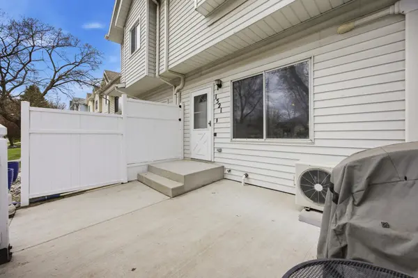 1521 34 1/2 AVE S, Fargo, ND 58104