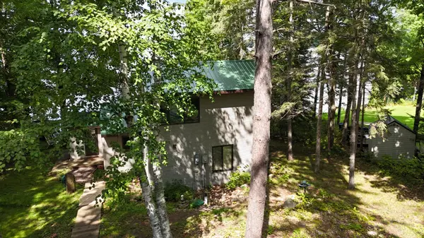 5873 Jarvi RD, Cromwell, MN 55726