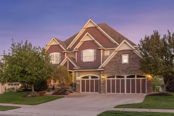 5990 Black Oaks LN N, Plymouth, MN 55446