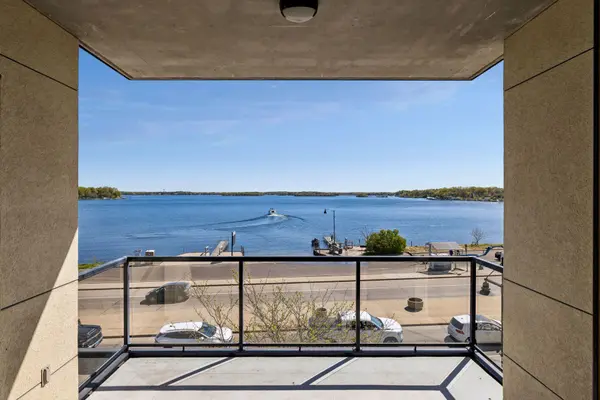 4100 Shoreline DR #S205, Spring Park, MN 55384