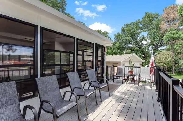 645 Warner AVE S, Mahtomedi, MN 55115