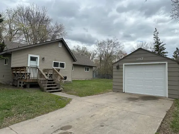 317 State ST E, Detroit Lakes, MN 56501