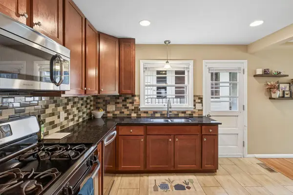 3049 Sumter AVE S, Saint Louis Park, MN 55426
