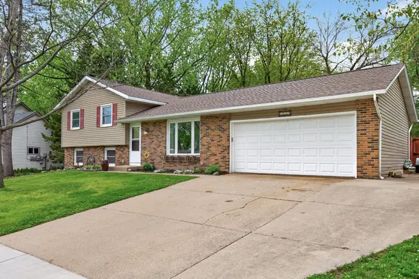 6839 133rd ST W, Apple Valley, MN 55124