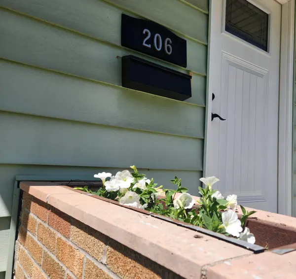 206 S Whitney ST, Marshall, MN 56258