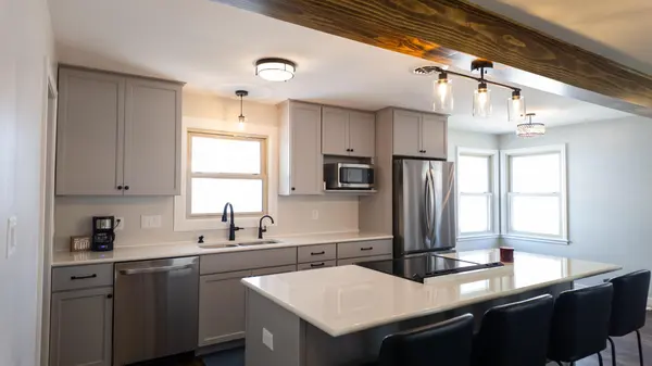206 S Whitney ST, Marshall, MN 56258