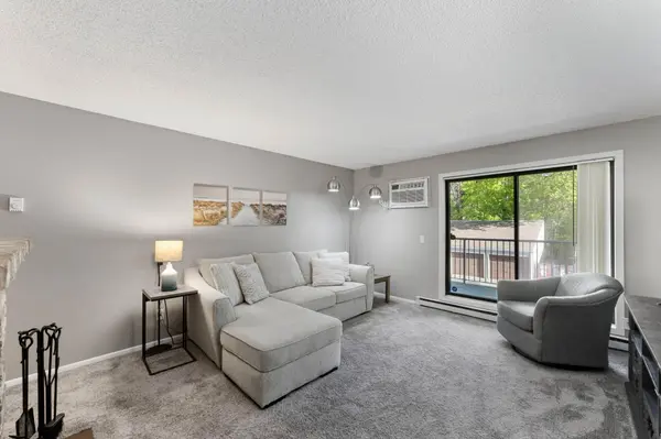 300 Shelard Pkwy #209, Saint Louis Park, MN 55426
