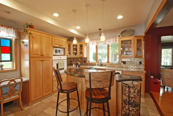 518 Holcombe ST S, Stillwater, MN 55082