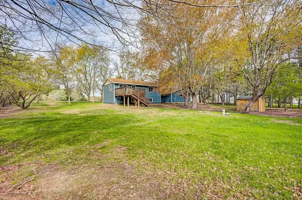 39333 Everett AVE, North Branch, MN 55056