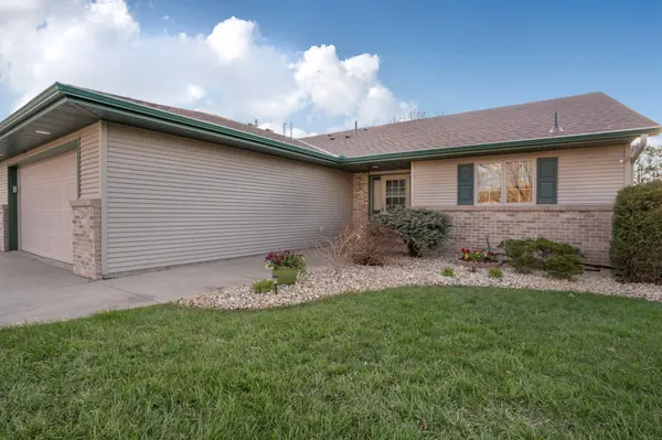 2304 SW 10 ST, Willmar, MN 56201