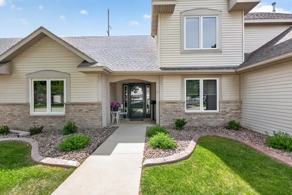 4923 Scattered Pines LN NW, Rochester, MN 55901