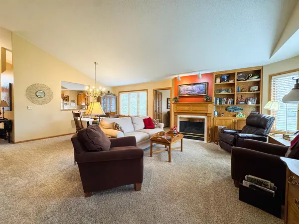 2208 Arrowwood CT, Fergus Falls, MN 56537