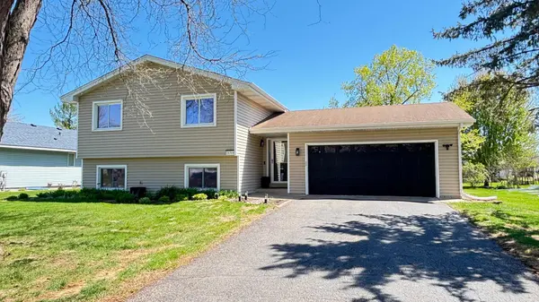 16344 Fantasia AVE, Rosemount, MN 55068