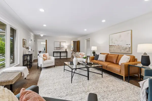 2079 Upper Saint Dennis RD, Saint Paul, MN 55116