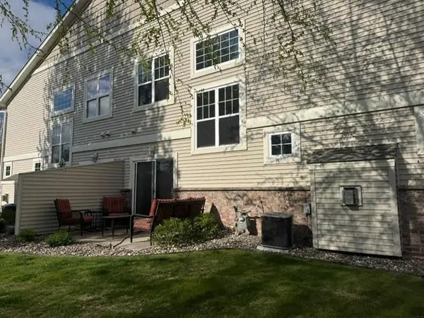 1609 Independence DR #910, Northfield, MN 55057