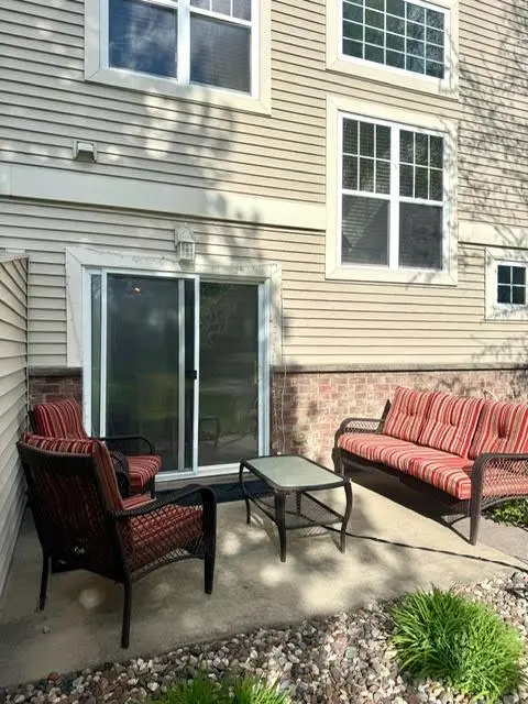 1609 Independence DR #910, Northfield, MN 55057