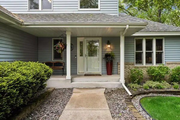 6054 174th AVE NW, Anoka, MN 55303