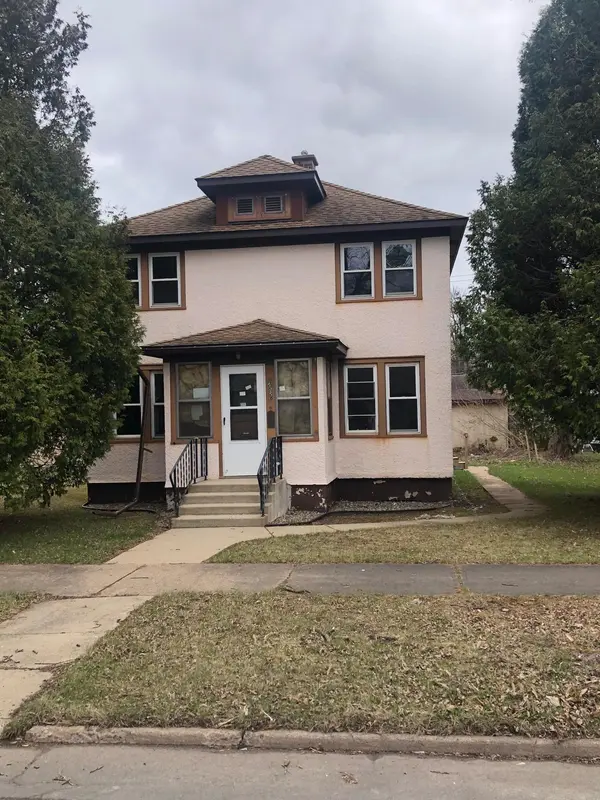 2626 6th AVE E, Hibbing, MN 55746