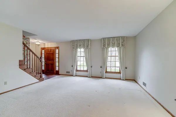 1721 Rhode Island AVE N, Golden Valley, MN 55427