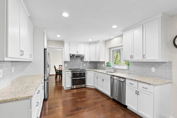9108 Decatur AVE S, Bloomington, MN 55438
